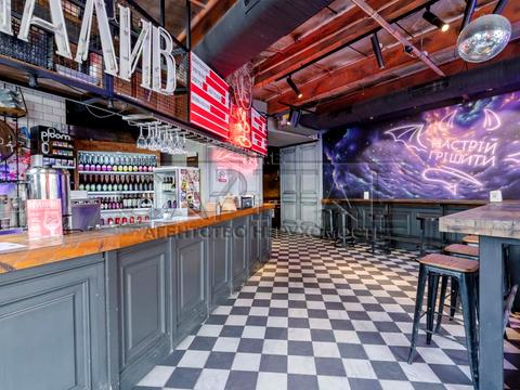 комерційна за адресою Басейна вул., 1/2