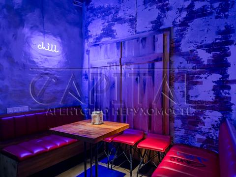 комерційна за адресою Басейна вул., 1/2