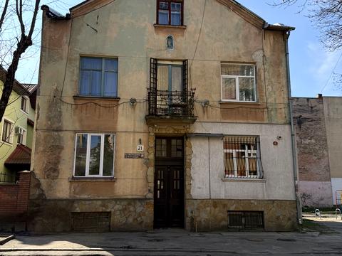 квартира за адресою Братів Дужих вул. (Володимира Комарова), 21