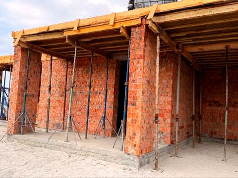 будинок за адресою ---