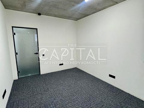 комерційна за адресою Зарічна вул., 6 к2