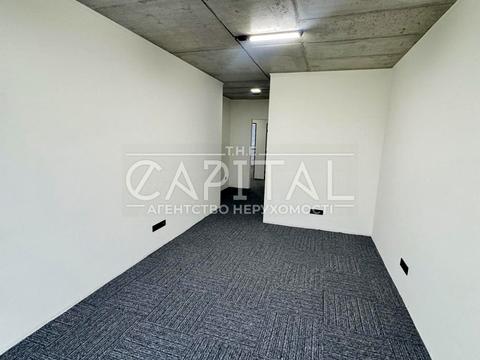 комерційна за адресою Зарічна вул., 6 к2