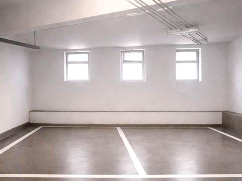 паркомісце за адресою Володимира Івасюка просп. (Героїв Сталінграду), 8