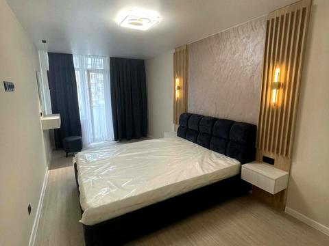 квартира за адресою Злуки просп., 7