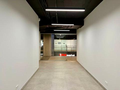 комерційна за адресою Дмитра Яворницького просп. (Карла Маркса), 72-Б