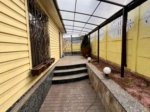 дом по адресу Полковника Горленко ул. (Революційна)