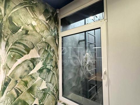 комерційна за адресою Назарівська вул. (Вєтрова), 21