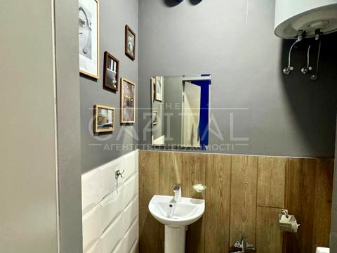 комерційна за адресою Назарівська вул. (Вєтрова), 21