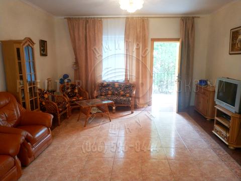 будинок за адресою Центральна вул.