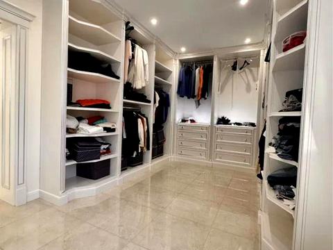 будинок за адресою Шкільна