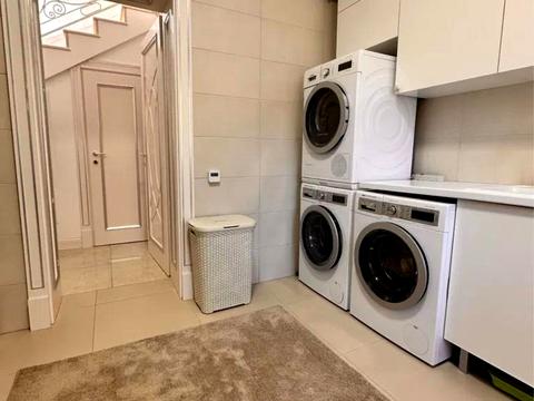 будинок за адресою Шкільна