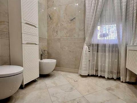 будинок за адресою Шкільна