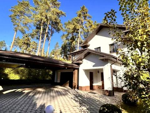 будинок за адресою Шкільна