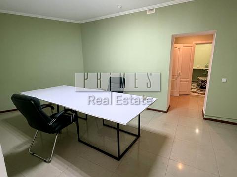 комерційна за адресою Богдана Хмельницького бульв., 6