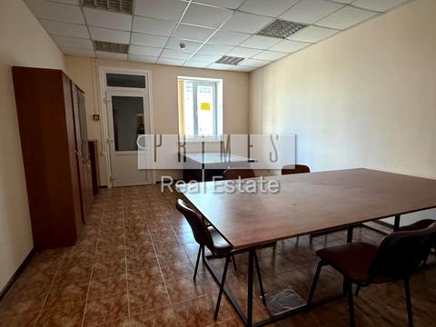 комерційна за адресою Богдана Хмельницького бульв., 6