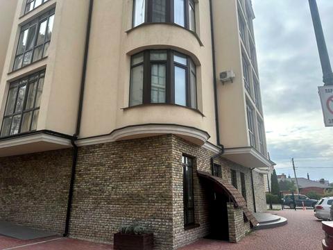 комерційна за адресою Київська вул., 7