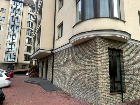 комерційна за адресою Київська вул., 7