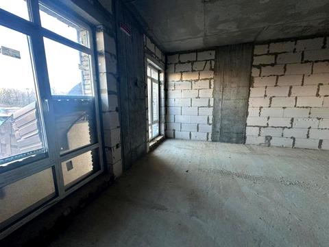 комерційна за адресою Київська вул., 7