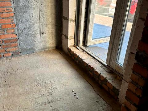 комерційна за адресою Київська вул., 7