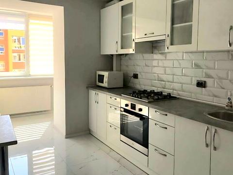 квартира за адресою Злуки просп., 18