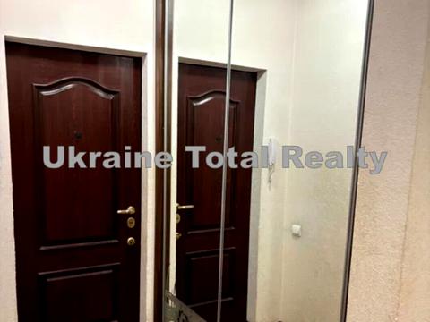 квартира по адресу Драгоманова ул., 23