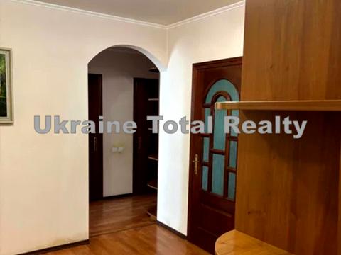 квартира по адресу Драгоманова ул., 23