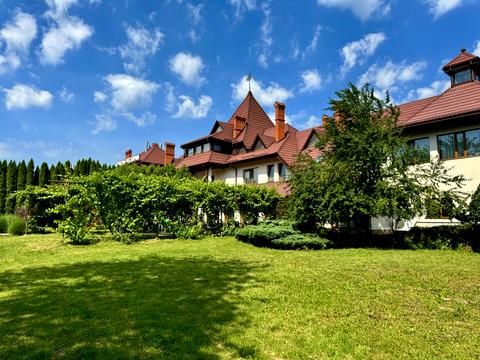 коммерческая по адресу Карпати, 1