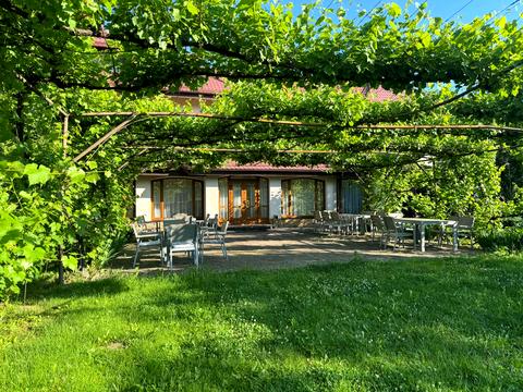 коммерческая по адресу Карпати, 1