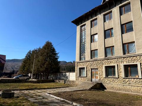 комерційна за адресою 16 - го липня, 11