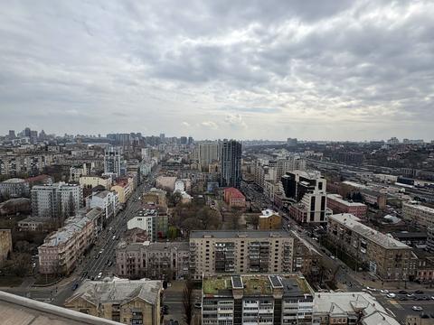 коммерческая по адресу Саксаганского ул., 121