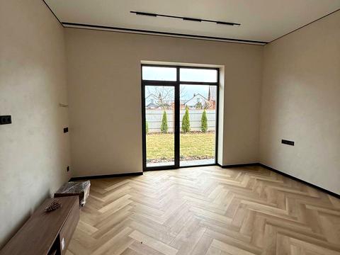 дом по адресу Киев, Центральная ул.