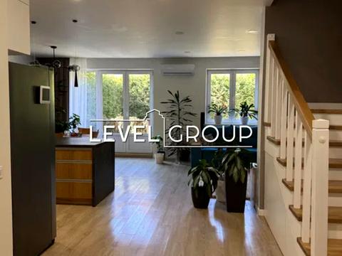 будинок за адресою Богатирська вул.