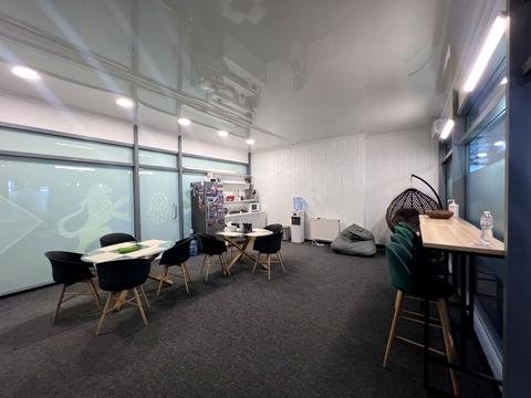 коммерческая по адресу Греческая пл., 1а