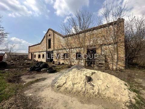 комерційна за адресою Покровська, 31