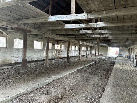 комерційна за адресою Покровська, 31