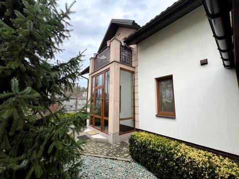 дом по адресу провулок революції