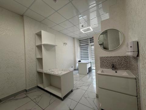 комерційна за адресою Свободи вул., 20/3