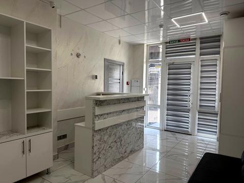 комерційна за адресою Свободи вул., 20/3