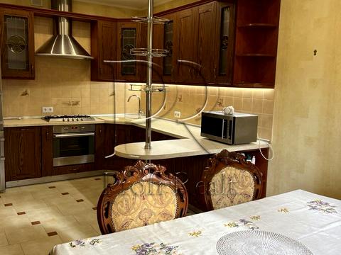 будинок за адресою Суворова вул.