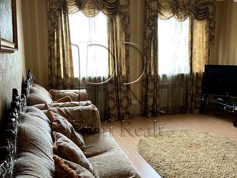 будинок за адресою Суворова вул.