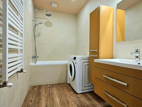 квартира за адресою Остапа Нижанківського вул., 2-Е