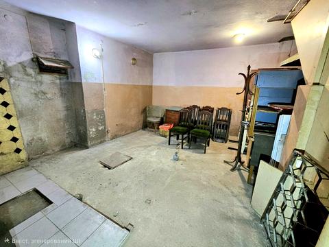 комерційна за адресою Євгена Олесницького вул., 1