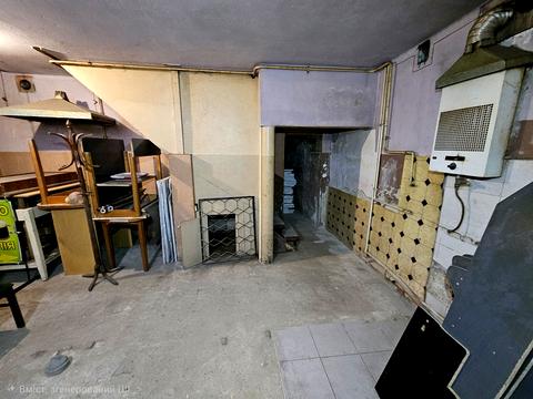 комерційна за адресою Євгена Олесницького вул., 1