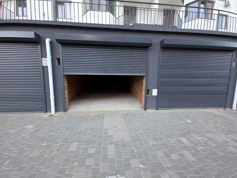 паркоместо по адресу Академика Сахарова ул., (Будинок 1)