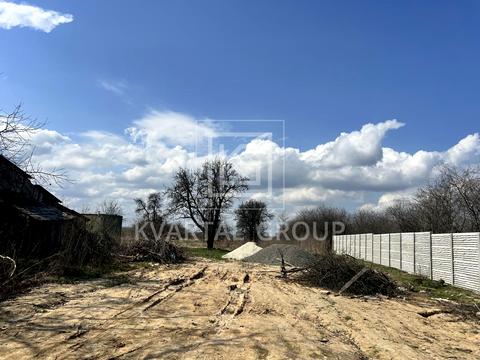 ділянка за адресою Квітнева