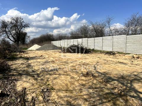 ділянка за адресою Квітнева