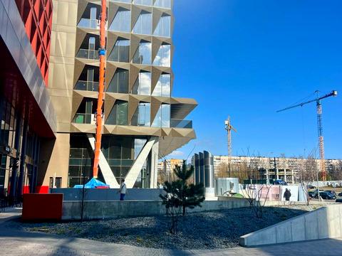 комерційна за адресою Княгині Ольги вул., 120