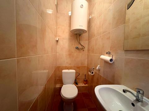 комерційна за адресою Райдужна вул., 23