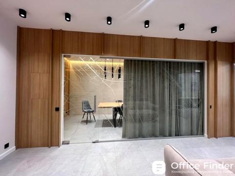 комерційна за адресою Кловський узвіз, 7a