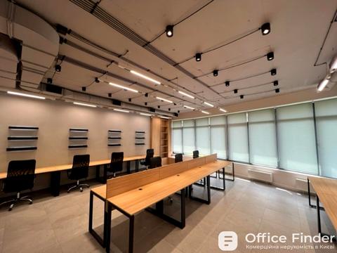 комерційна за адресою Кловський узвіз, 7a